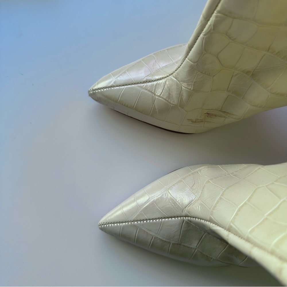 Schutz | MARYANA CROCODILE-EMBOSSED LEATHER BOOT | US 7 - Picture 12 of 13